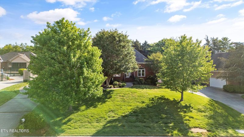 1614 Pinnacle Point Dr, Alcoa, TN 37701