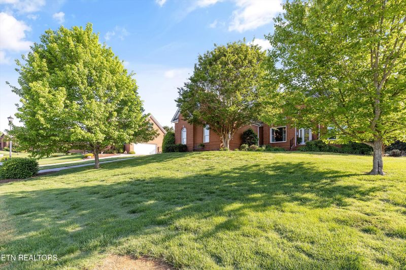 1614 Pinnacle Point Dr, Alcoa, TN 37701