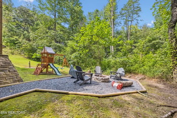 1615 Bear Valley Rd, Sevierville, TN 37876