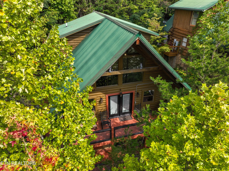 1615 Misty Hollow Way, Gatlinburg, TN 37738