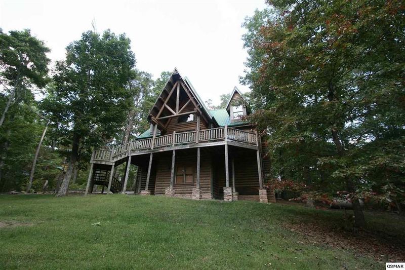 1616 Mountain View Rd, Sevierville, TN 37862