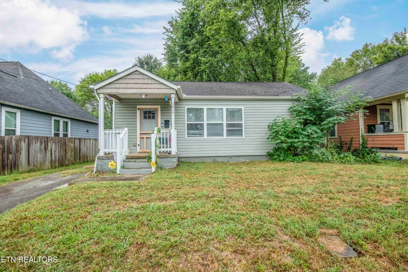 1616 Wallace St, Knoxville, TN 37921