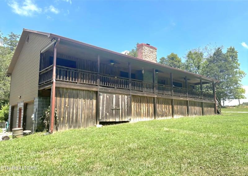 1617 Bull Run Rd, Luttrell, TN 37779