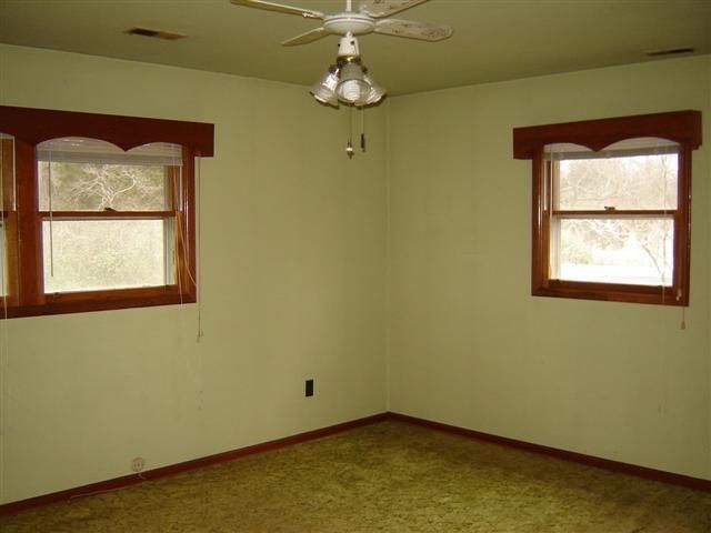 1617 Cusick Cir, Lenoir City, TN 37771