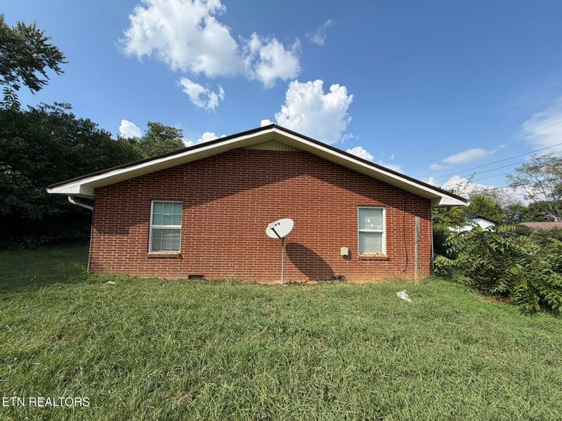 1617 Jefferson St, Morristown, TN 37814
