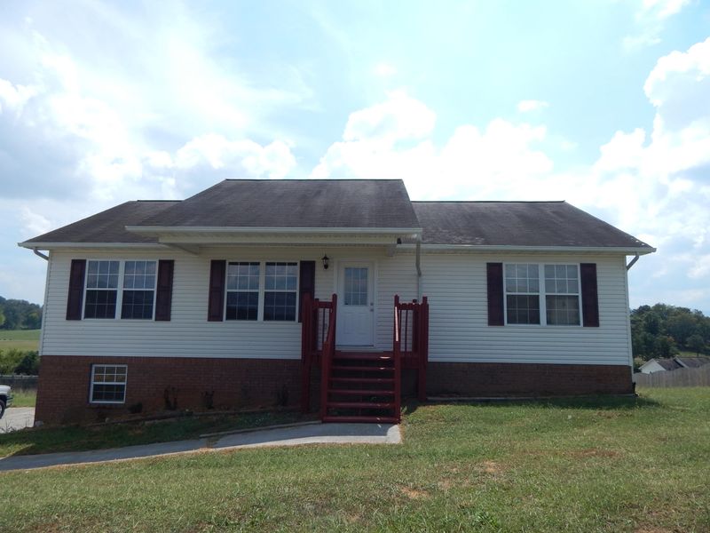 1617 Silverado Ct, Sevierville, TN 37876