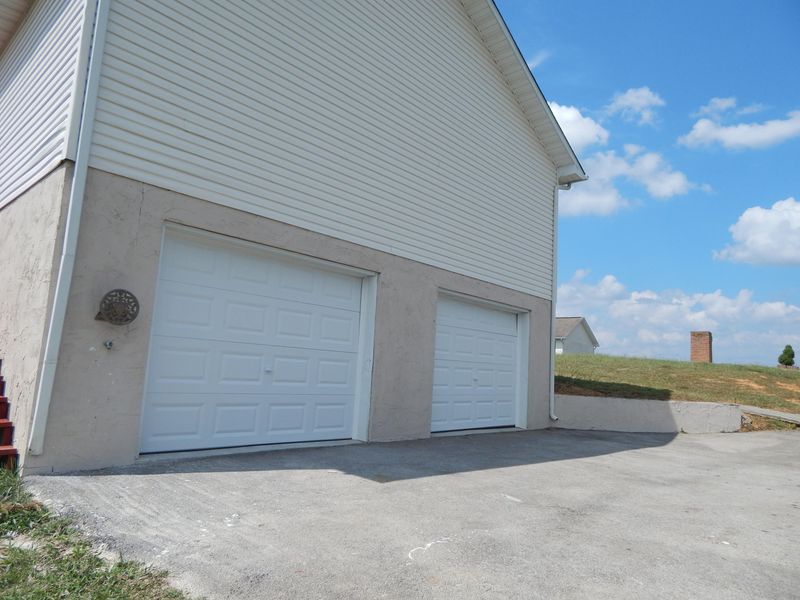 1617 Silverado Ct, Sevierville, TN 37876
