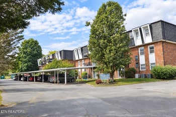 1617 Woodrow Dr #512, Knoxville, TN 37918