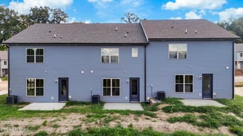 1618 Bennett Village Dr, Maryville, TN 37804