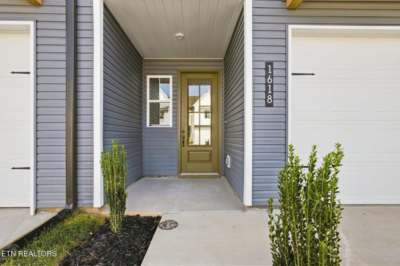 1618 Lateglow Way, Knoxville, TN 37931