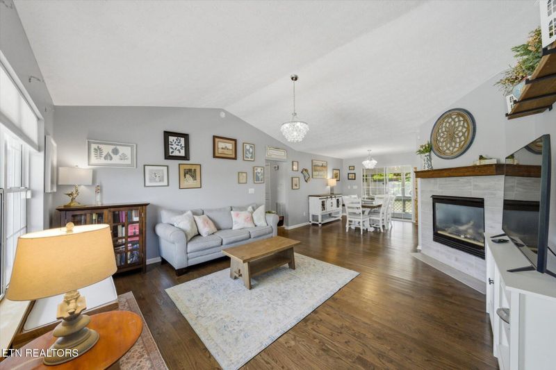 1618 Rivergate Ridge Ct, Sevierville, TN 37862