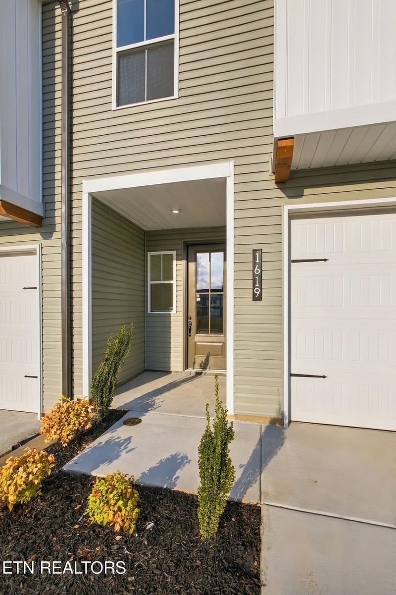 1619 Lateglow Way, Knoxville, TN 37931