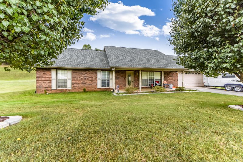 1619 Pendleton Dr, Friendsville, TN 37737
