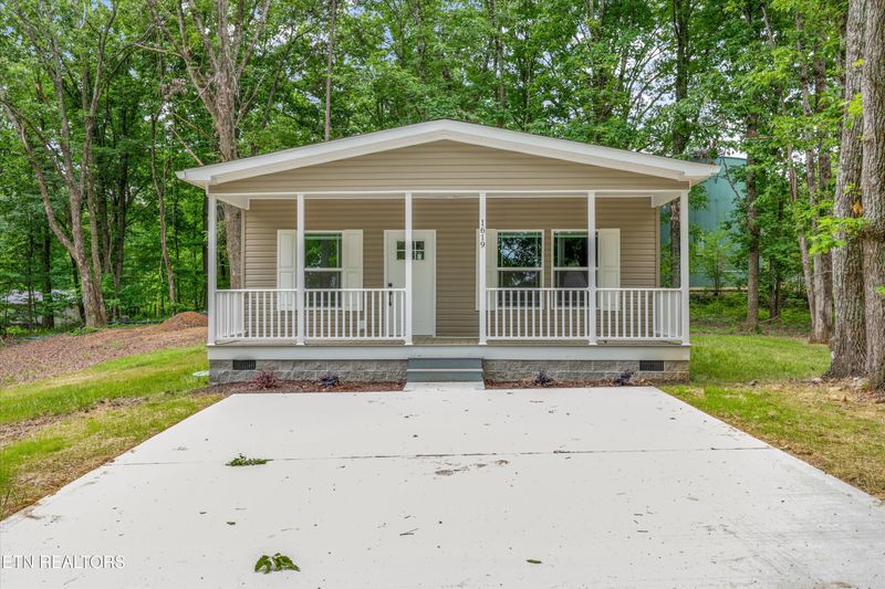 1619 Scenic Dr, Athens, TN 37303