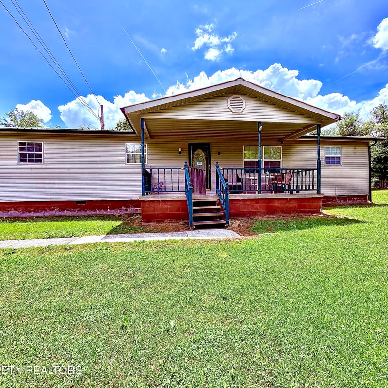 162 Charlie Byrd Ln, Pioneer, TN 37847