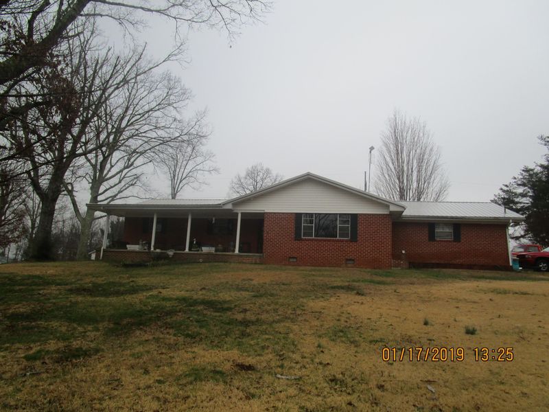162 County Road 892, Etowah, TN 37331