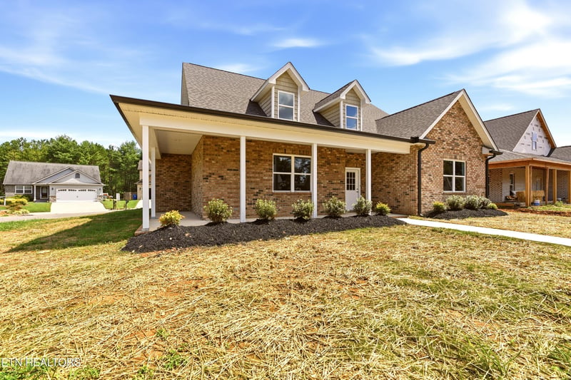162 Crossroads Blvd, Oak Ridge, TN 37830