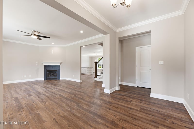 162 Crossroads Blvd, Oak Ridge, TN 37830