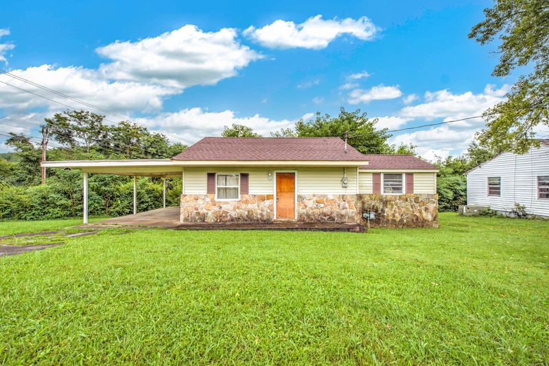 162 Hannah Rd, Harriman, TN 37748