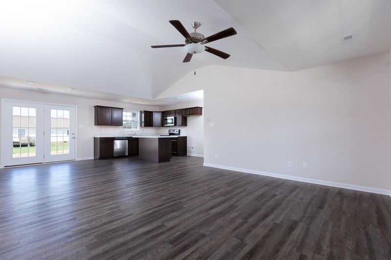 162 Hartfield Ln, Loudon, TN 37774