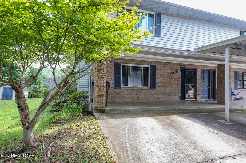 162 High Point Ln, Oak Ridge, TN 37830