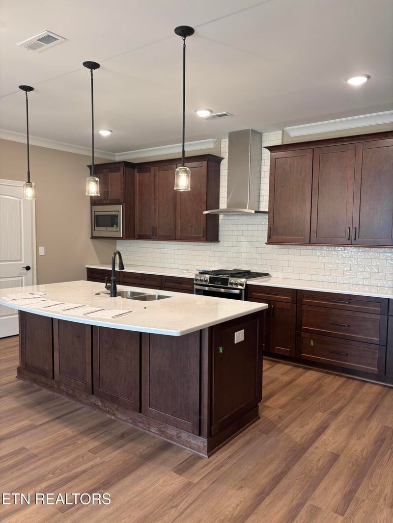 162 River Birch Dr, Lenoir City, TN 37771