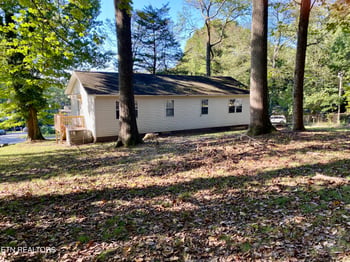 162 W Wadsworth Cir, Oak Ridge, TN 37830