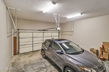 162 Woodgate Dr, Crossville, TN 38571