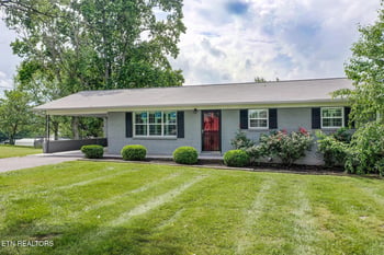 1620 Gail St, Loudon, TN 37774