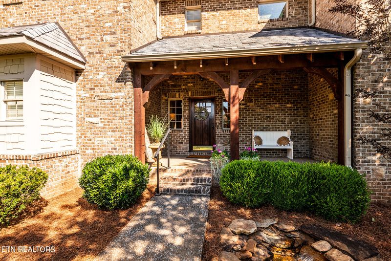 1621 Duncan Rd, Knoxville, TN 37919