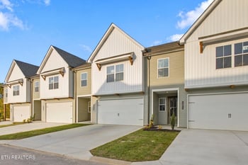 1621 Lateglow Way, Knoxville, TN 37931