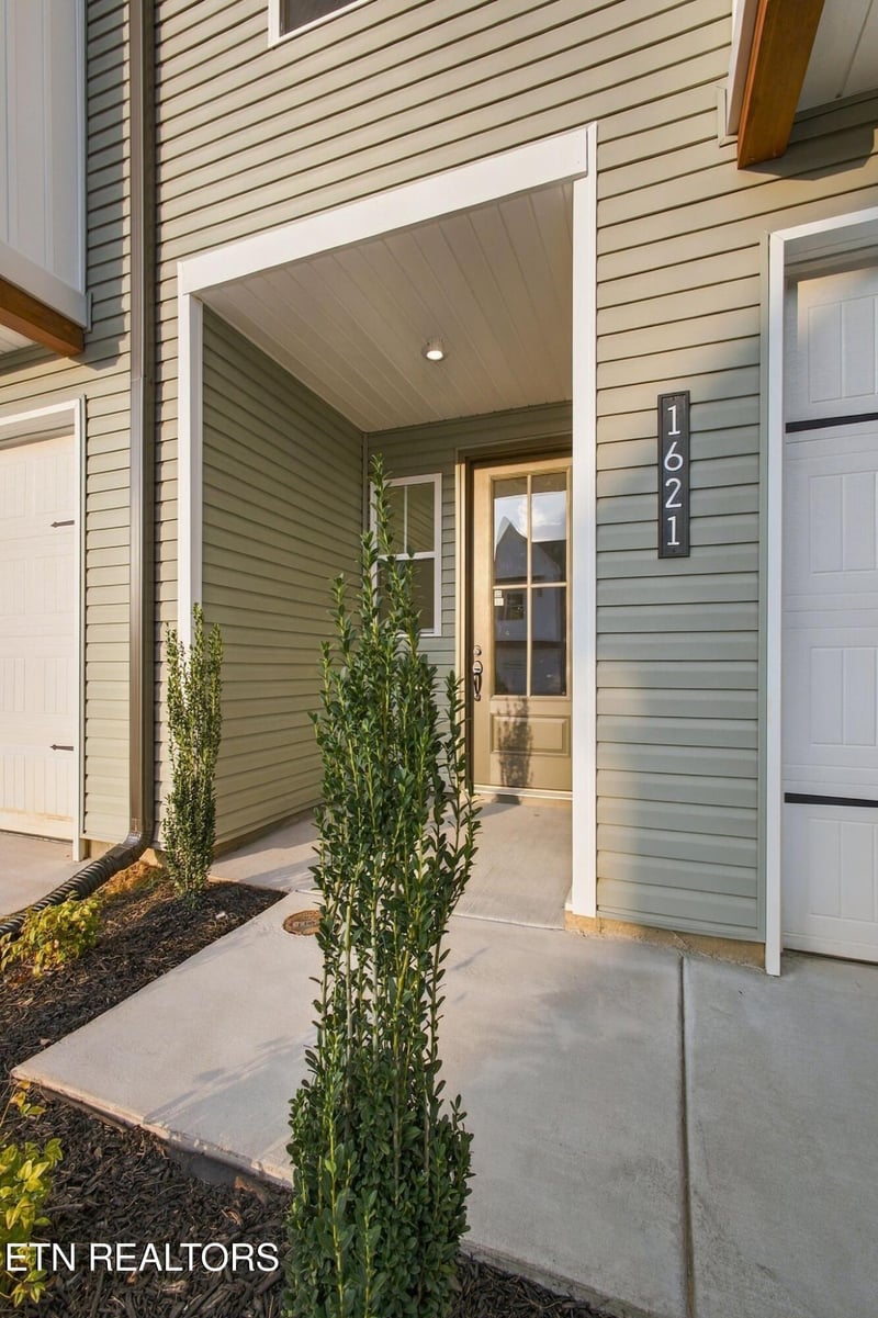 1621 Lateglow Way, Knoxville, TN 37931