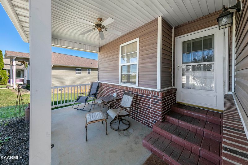 1621 Monte Vista Dr, Sevierville, TN 37862
