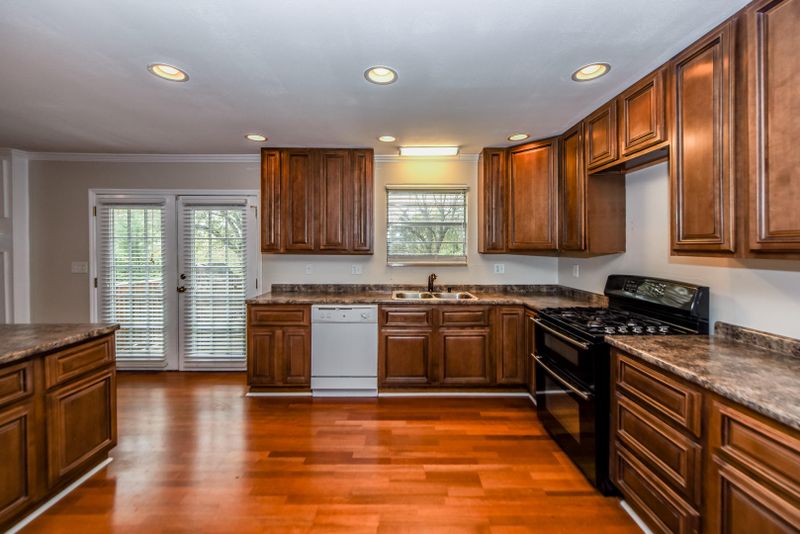 1621 Old Niles Ferry Rd, Maryville, TN 37803