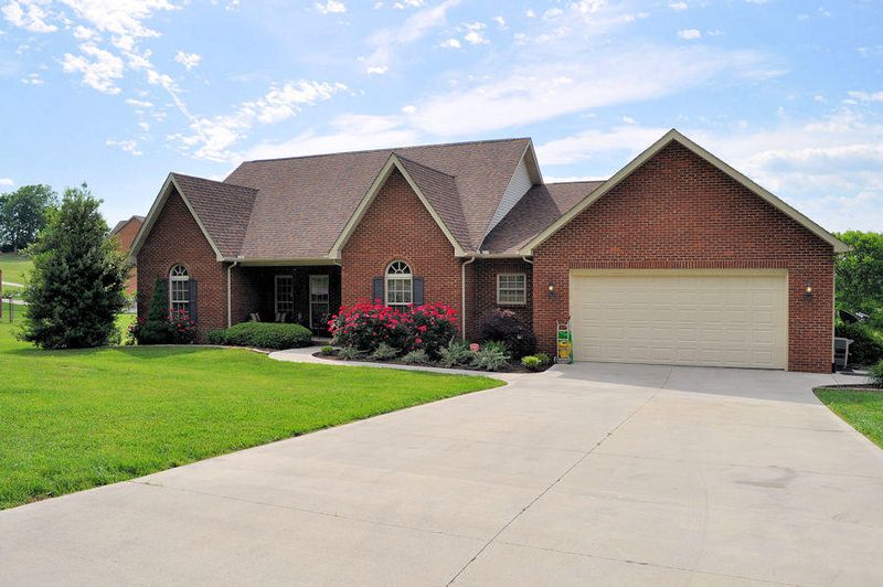 1622 Ellis Woods Loop, Sevierville, TN 37876