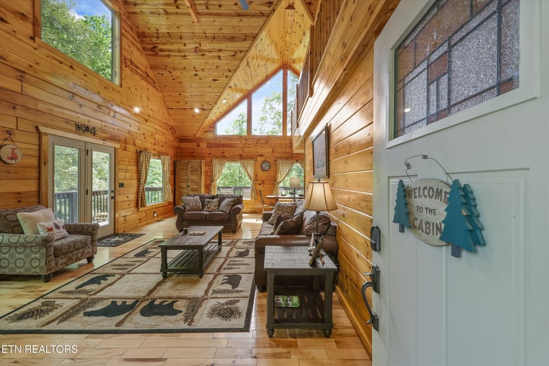 1622 Misty Hollow Way, Gatlinburg, TN 37738