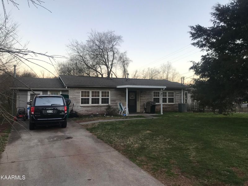 1623 Topside Rd, Alcoa, TN 37701