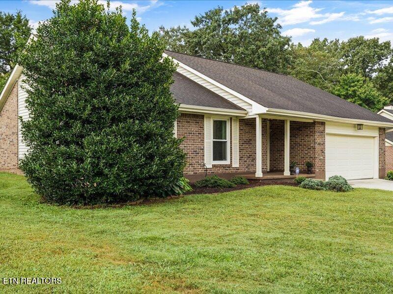 1624 Clear Brook Dr, Knoxville, TN 37922