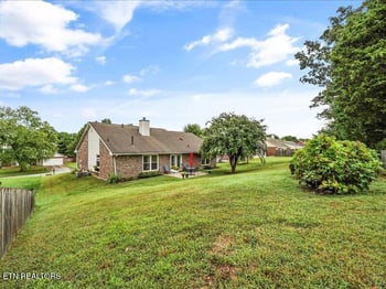 1624 Clear Brook Dr, Knoxville, TN 37922