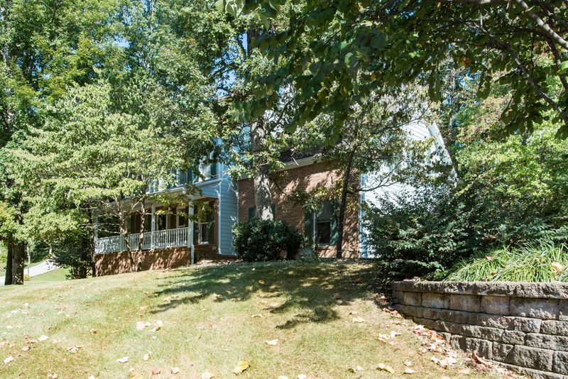 1624 Ila Perdue Dr, Knoxville, TN 37931