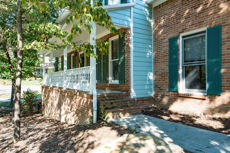 1624 Ila Perdue Dr, Knoxville, TN 37931
