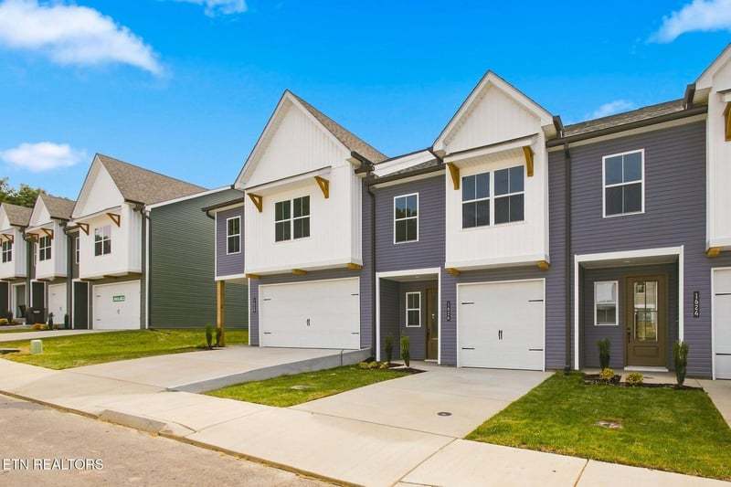1624 Lateglow Way, Knoxville, TN 37931