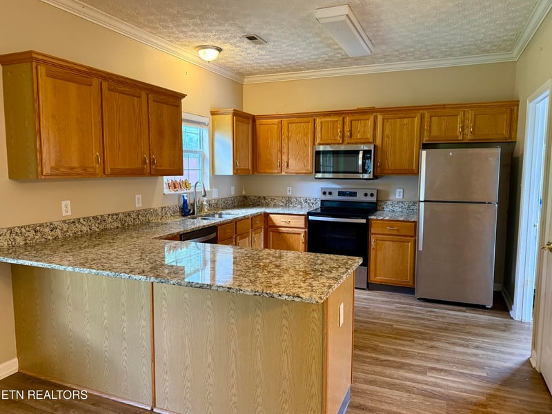 1624 Poplar Hill Rd, Knoxville, TN 37922