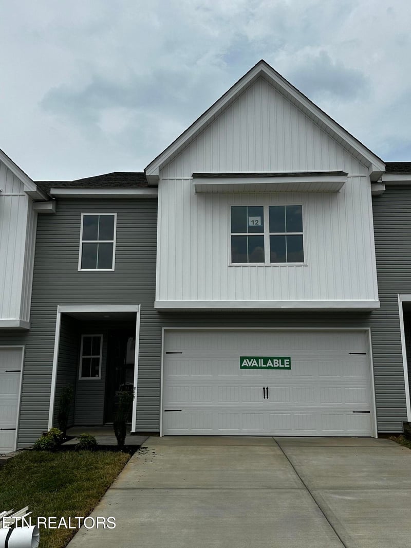 1625 Lateglow Way, Knoxville, TN 37931