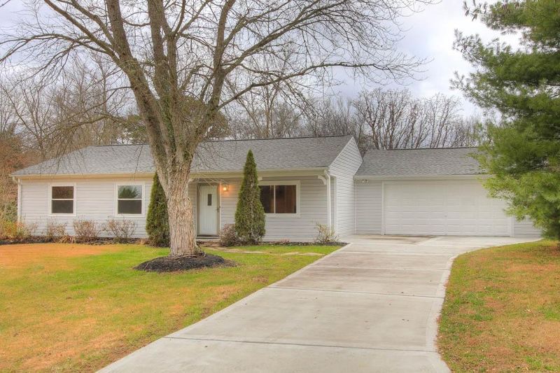 1625 River Crest Dr, Knoxville, TN 37922