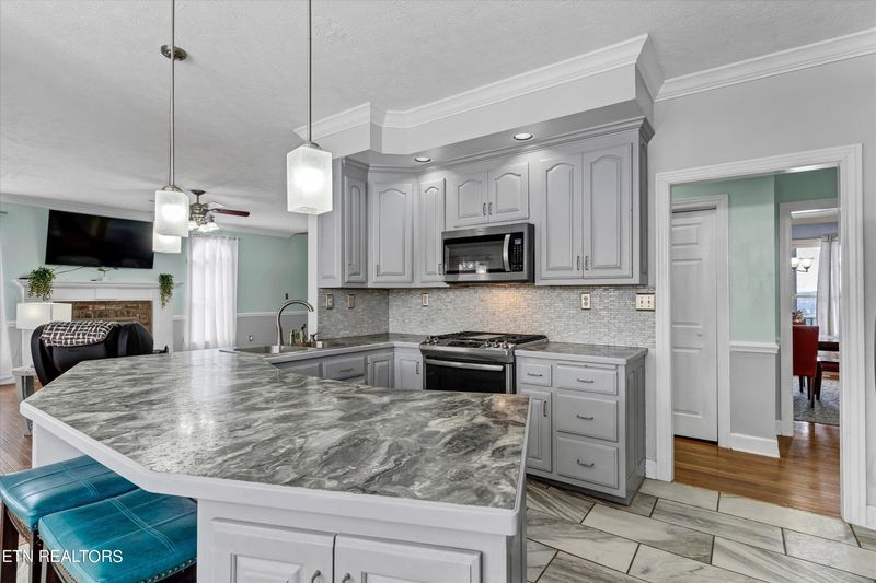1626 Cordell Hull Dr, Morristown, TN 37814
