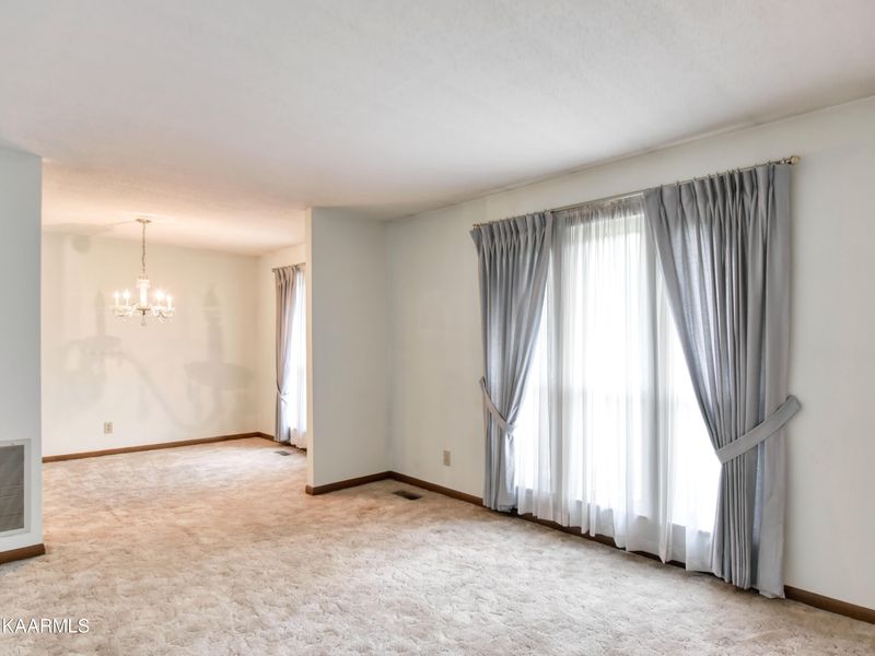 1628 Bexhill Dr, Knoxville, TN 37922