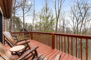 1628 Ginnys Tr, Sevierville, TN 37876