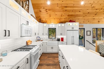 1628 Ridge Rd, Caryville, TN 37714