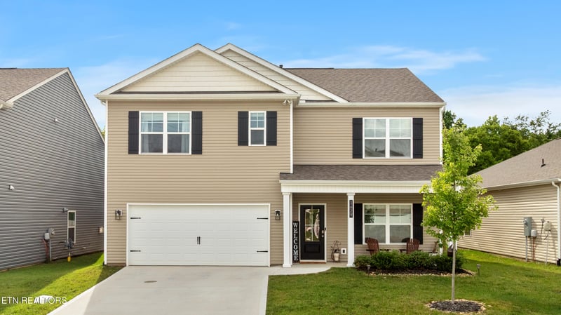 1629 Cabernet Ln, Knoxville, TN 37918